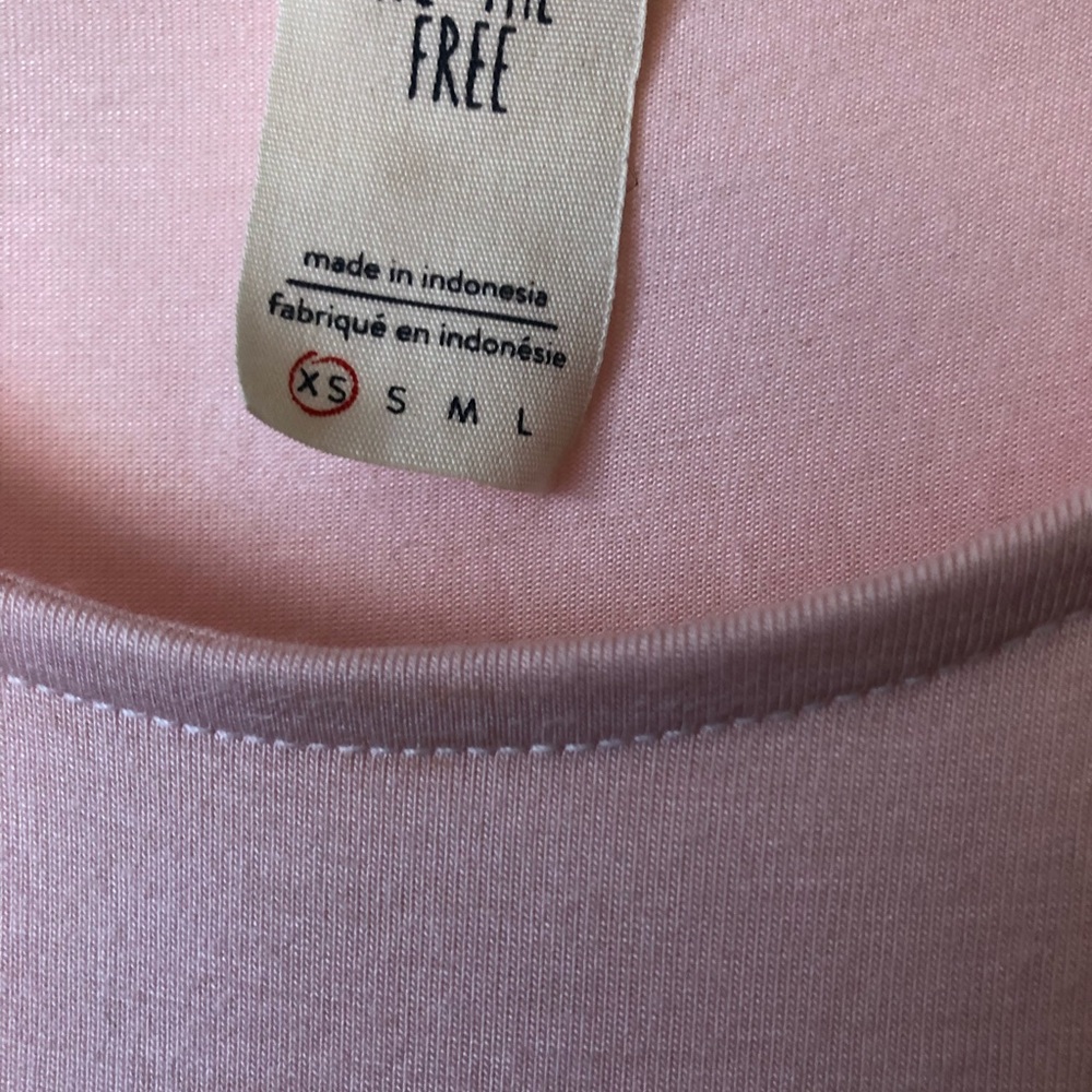 Free People Pink Ruffle Bottom Top - Picture 2 of 3